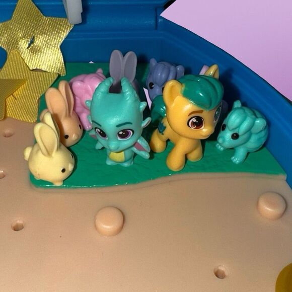 My Little Pony Toys Mini World Magic Critter Corner Compact Creation Playset B23 - Picture 3 of 7